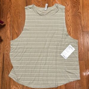 Athleta cloud light muscle tank